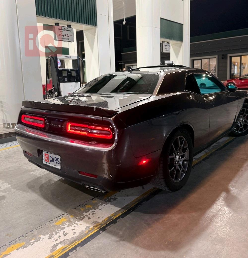 Dodge Challenger